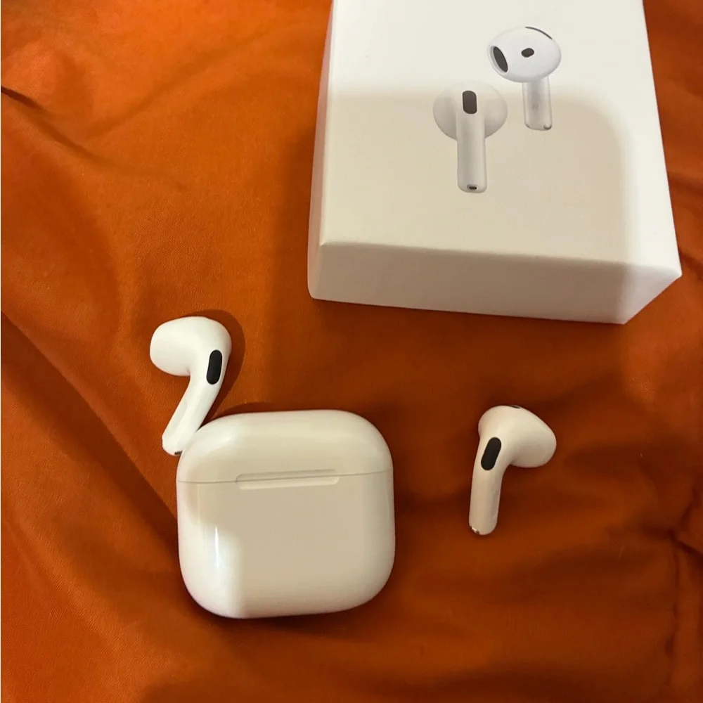 Wireless Earbuds with Charging Case - White